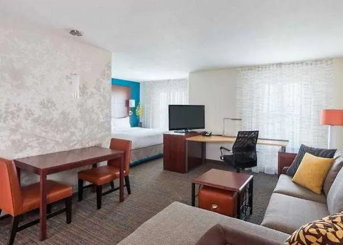 By Marriott 3*