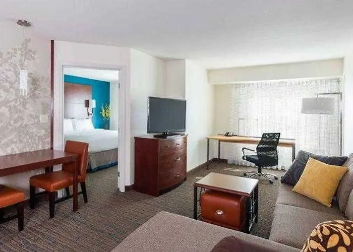 By Marriott 3*